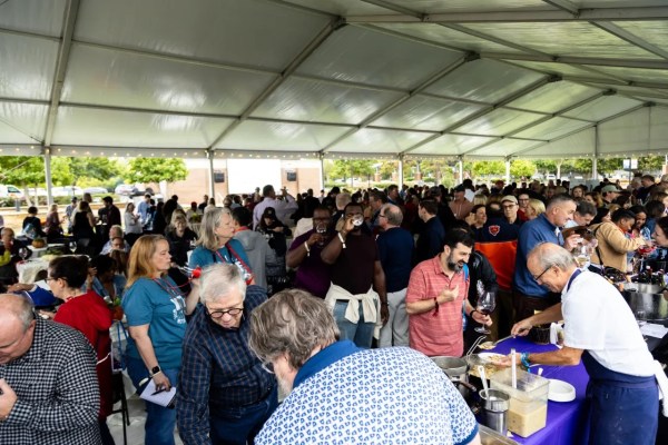 Fourth annual Sandy Springs Wine Festival raises $10,000 for food insecurity — Rough Draft Atlanta