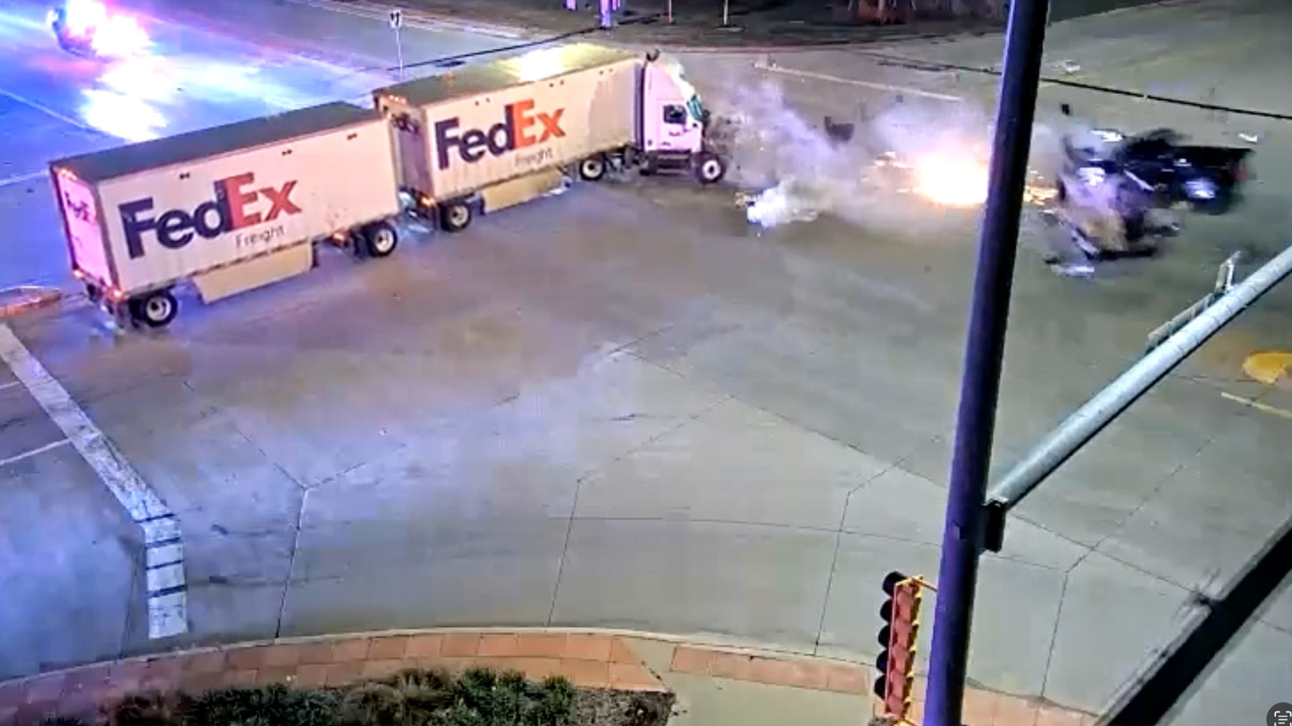 Watch: Suspect fleeing from police crashes into FedEx semi-truck — Sandy Springs Community news