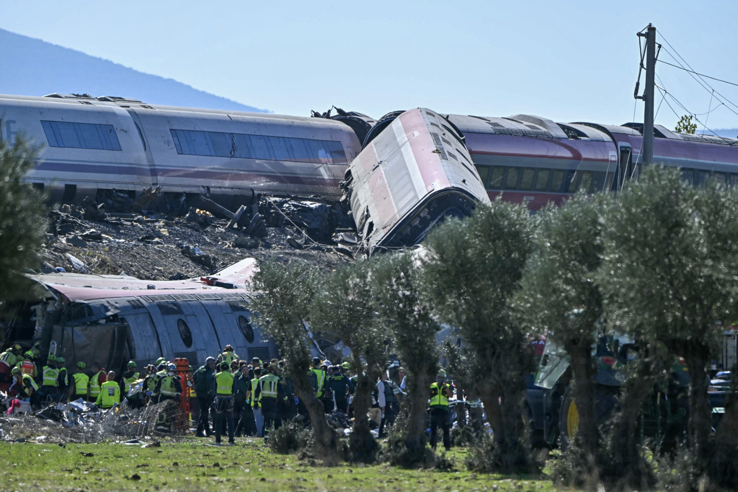 Dozens killed after two high-speed trains collide in central Spain — Sandy Springs Community news